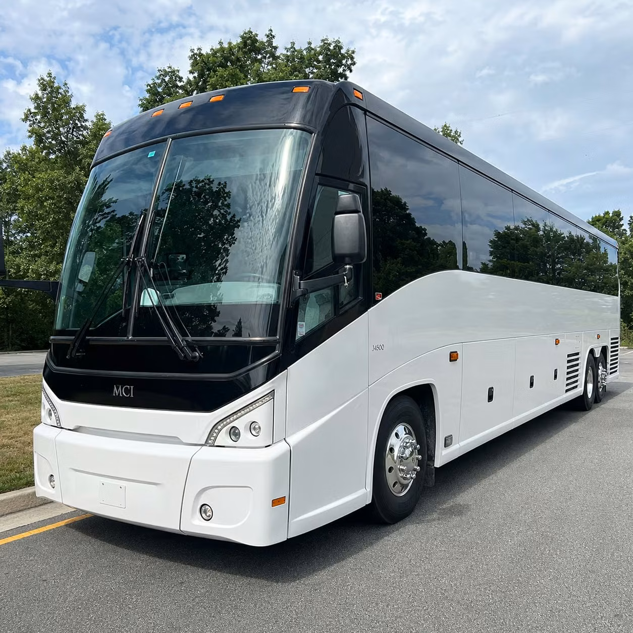 airport transfers and dfw shuttle services for government and military groups