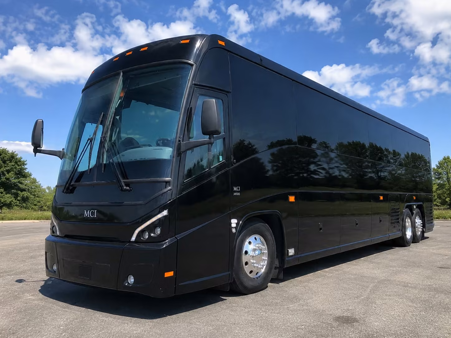 game day concert shuttles to toyota music factory and at t stadium