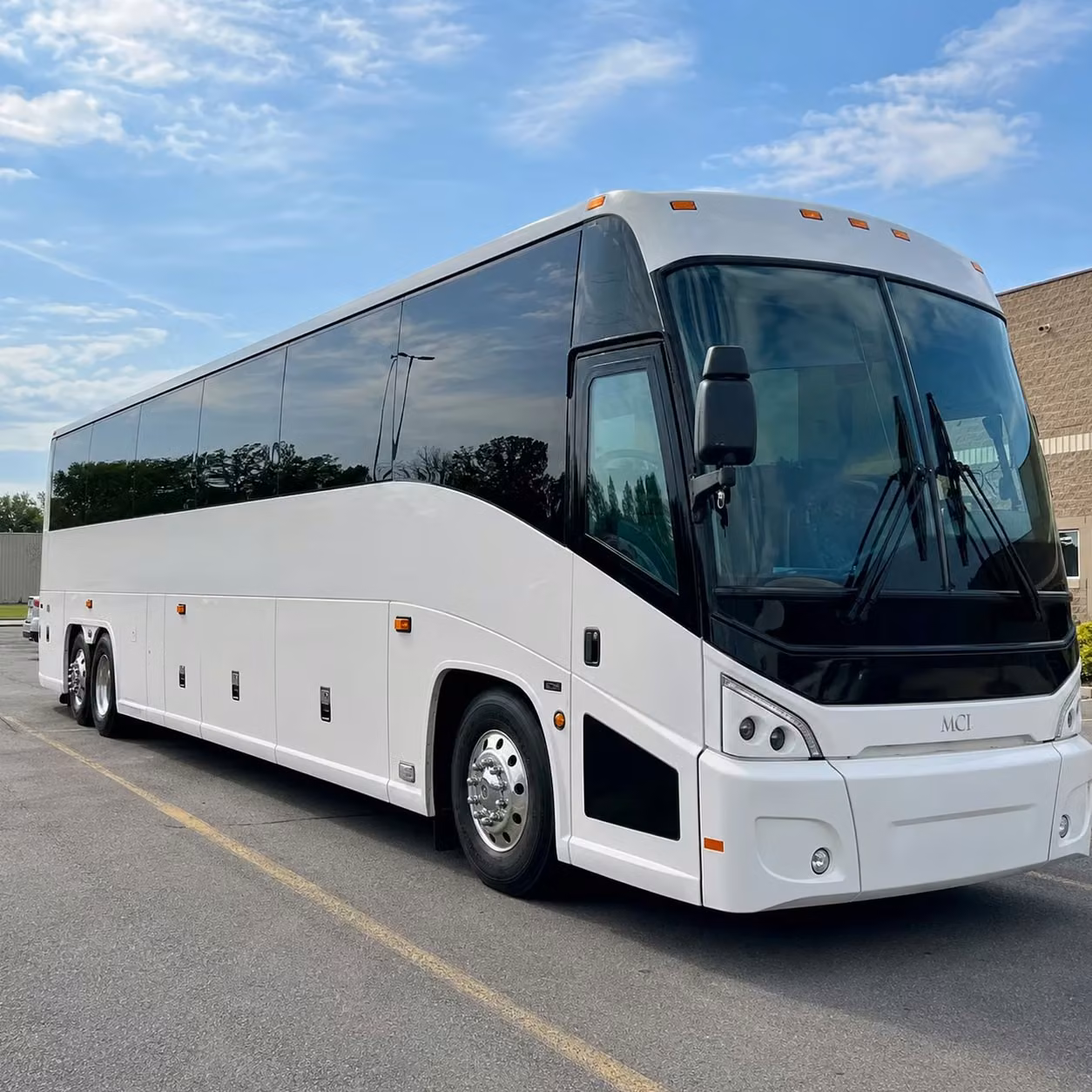 multi day bus rentals for irving sports teams and tournament travel